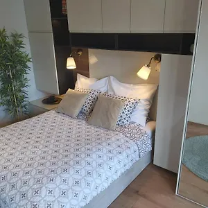 Apartment Siedmiogrodzka - Handy Location, Aircon & Garage Free Polen