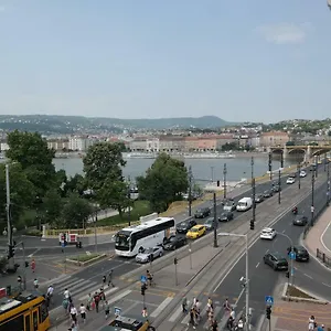 https://magnificent-danube-panorama-appartment.inbudapesthotels.com