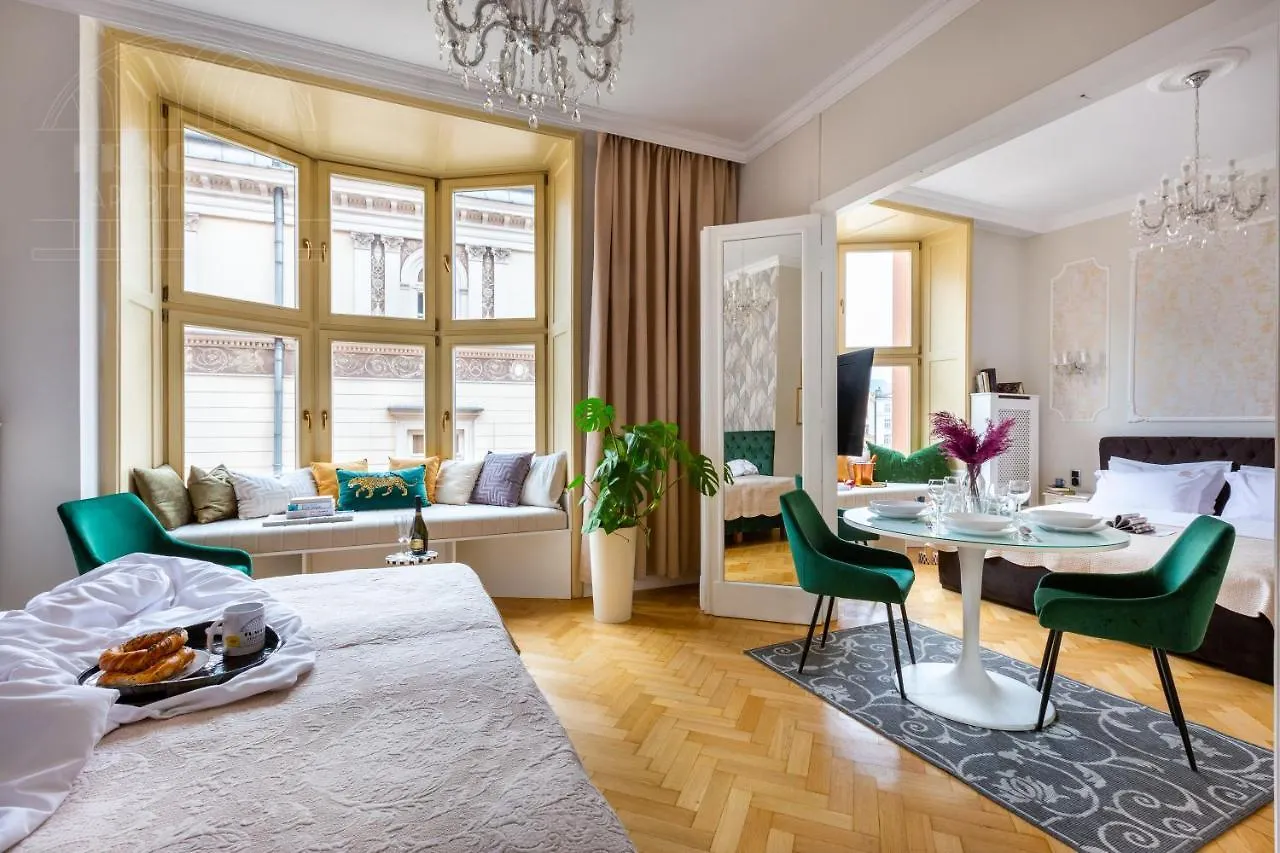Feniks Fragola Apartments Main Square Krakow